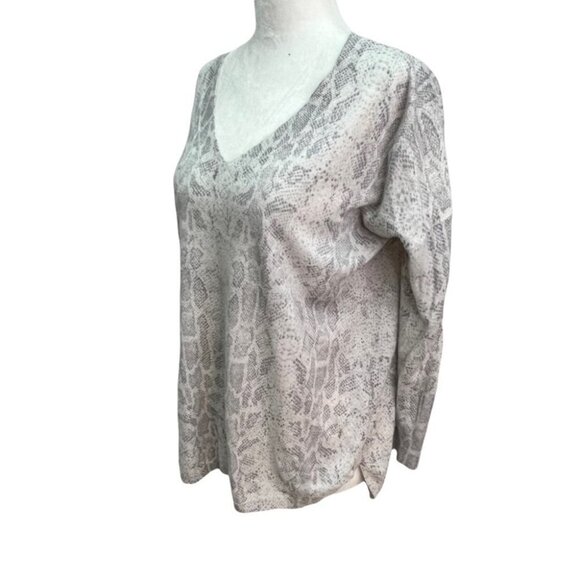 joie Animal Print Long Sleeve Sweater Lightweight Size S - Picture 7 of 10